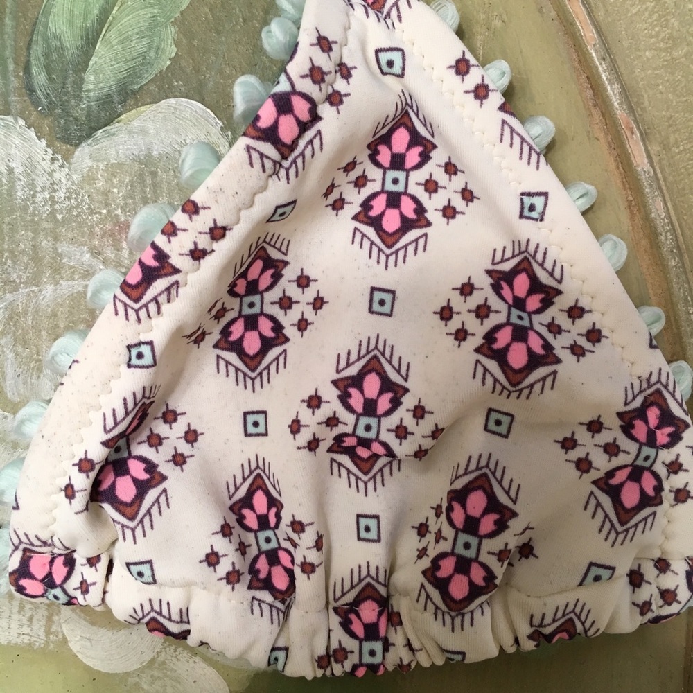 Patterned triangle bikini top - Picture 2 of 2
